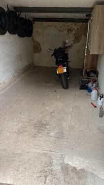 Foto - Garage Stellplatz für Motorrad oder Roller