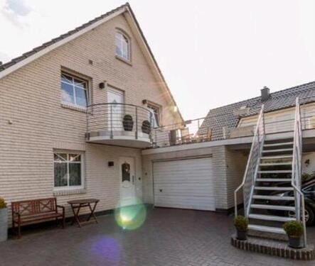 Foto - Mietwohnungen - 1.500,00&nbsp;EUR Kaltmiete, ca.&nbsp; 100,00&nbsp;m&sup2;