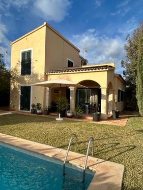 Foto - Schönes Ferienhaus mit Garten und Pool am 'Es Trenc'