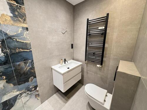 Foto - Luxus 2 Zimmer Wohnung m. Einbauküche u. 2 Bädern!