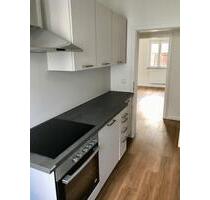 Top sanierte 4-Zimmer-Wohnung mit EBK in Stuttgart. WG geeignet!