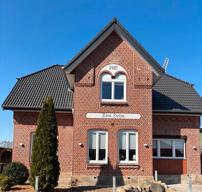 Foto - Vollständig sanierte 4-Zimmer Wohnung mit Dachterrasse und Garten