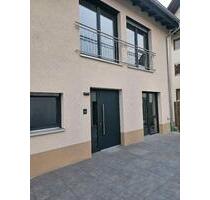 ERSTBEZUG nach Kernsanierung - 1.800,00&nbsp;EUR Kaltmiete, ca.&nbsp; 162,00&nbsp;m&sup2; in Baden-Baden (PLZ: 76534) Lichtental