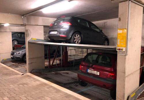 Foto - Tiefgaragenstellplatz - 40,00 EUR Miete,