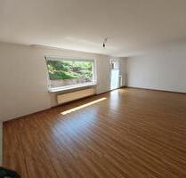 Lichtdurchflutete, modernisierte Doppelhaushälfte in Schramberg