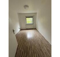 2 zwei Zimmerwohnung - 700,00&nbsp;EUR Kaltmiete, ca.&nbsp; 51,00&nbsp;m&sup2; in Wörth am Rhein (PLZ: 76744)