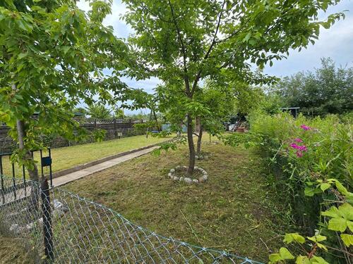 Foto - Garten abzugeben - 1.200,00&nbsp;EUR Kaltmiete, ca.&nbsp; 0,00&nbsp;m&sup2;