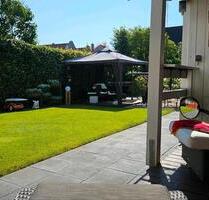 Doppelhaushälfte direkt in Warendorf mit Pool,Sauna und Kamin