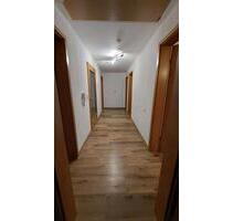 3 Zimmer DG Wohnung - 750,00&nbsp;EUR Kaltmiete, ca.&nbsp; 80,00&nbsp;m&sup2; in Altensteig (PLZ: 72213)