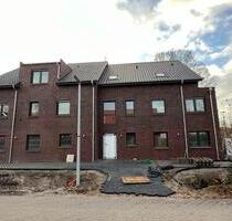 Moderne 5-Zimmer-Neubauwohnung mit Dachterrasse und Stellplatz - Edewecht