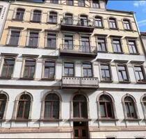 Reizende Dachgeschosswohnung mit Balkon Ausblick auf den Kaßberg - Chemnitz Kapellenberg