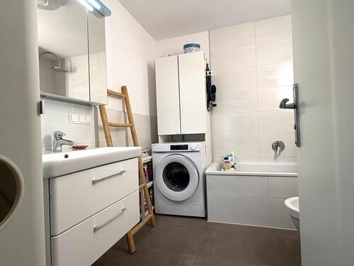 Foto - 4 Zimmer Wohnung mit 47 qm großen Terrasse und Innenhof