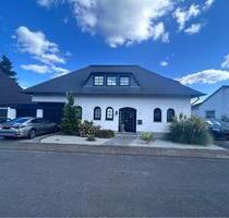 Schönes Haus im Raum Saarlouis - 518.000,00&nbsp;EUR Kaufpreis, ca.&nbsp; 396,00&nbsp;m&sup2; in Schwalbach (PLZ: 66773)