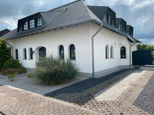 Foto - 8 Zimmer Villa zum Kaufen in Schwalbach