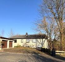 EINFAMILIENHAUS MIT EINLIEGERWOHNUNG & GROSSEM GRUNDSTÜCK - Immenhausen