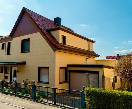 Foto - Einfamilienhaus mit Garten und Garage -PROVISIONSFREI-
