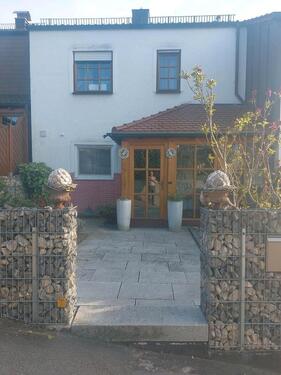 Foto - Reihenhaus - 450.000,00 EUR Kaufpreis,