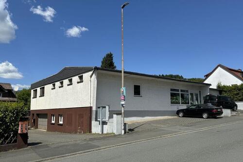 Foto - Großzügige Gewerbechance in Herborn - vielseitig nutzbar