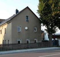 Haus, Bauernhof mit Nebengebäuden, großes Grundstück 8.000m2 - Hartha