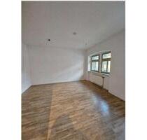 Sehr schöne, helle 3 Raumwohnung inmitten der Stadt ! - Gotha