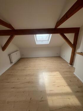 Foto - 1 Zimmer Dachgeschoßwohnung zur Miete in Marburg