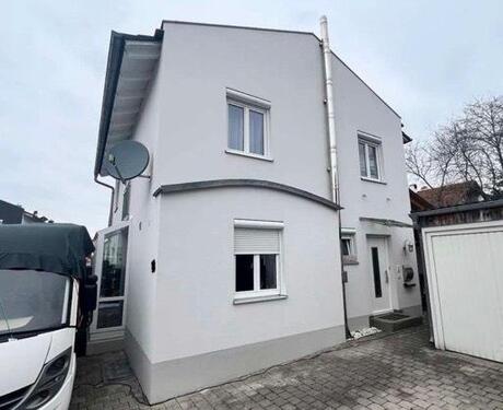 Foto - Gepflegtes EFH mit Pool in bevorzugter Lage in AltdorfLandshut