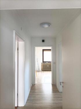 Foto - 3 ZKB DACHGESCHOSSWOHNUNG RIEGELSBERG