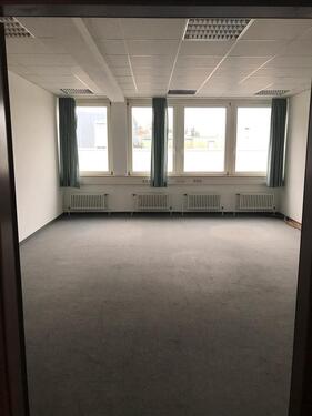 Foto - Büros zu vermieten ab sofort - 320,00&nbsp;EUR Kaltmiete, ca.&nbsp; 600,00&nbsp;m&sup2;