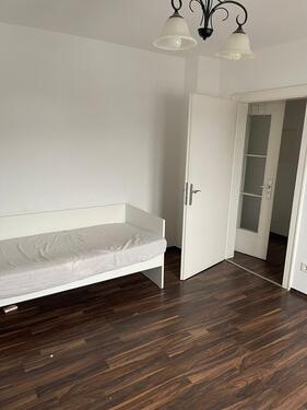 Foto - Helle 2-Zimmer-Wohnung im 1. OG zu vermieten - sofort verfügbar!
