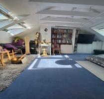 2 Gärten, 2 Garagen, 3 Zimmer Wohnung in Bochum Linden