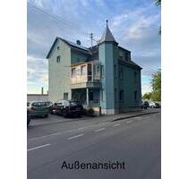 Zweifamilienhaus mit ausgebautem Dachgeschoss in zentraler Lage - Günzburg