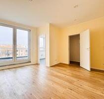 Ruhige Dachgeschosswohnung - 715,00&nbsp;EUR Kaltmiete, ca.&nbsp; 79,62&nbsp;m&sup2; in Schwerin (PLZ: 19053)