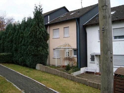 Foto - Reihenmittelhaus zu vermieten - 1.000,00&nbsp;EUR Kaltmiete, ca.&nbsp; 147,00&nbsp;m&sup2;