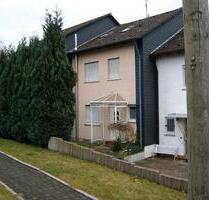 Reihenmittelhaus zu vermieten - 1.000,00&nbsp;EUR Kaltmiete, ca.&nbsp; 147,00&nbsp;m&sup2; in Radevormwald (PLZ: 42477)