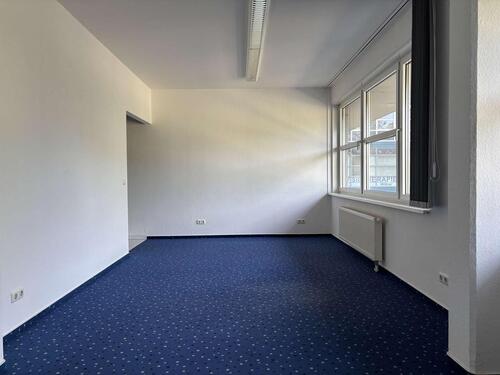 Foto - Arbeiten Sie direkt am Stern Center! Aufzug und Tiefgarage vorhanden