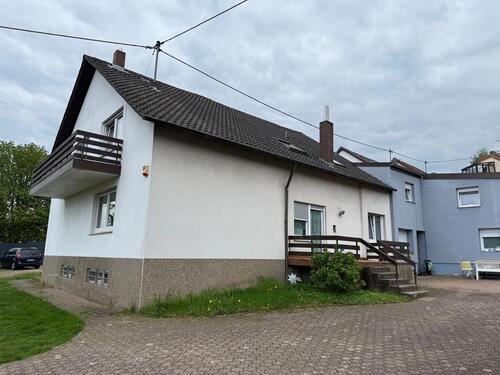 Foto - 15 Zimmer Mehrfamilienhaus, Wohnhaus in Überherrn