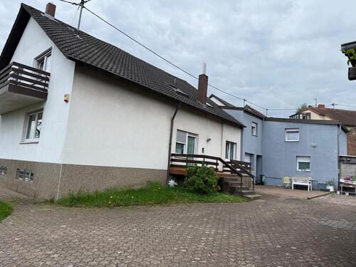Foto - Mehrfamilienhaus, Wohnhaus in Überherrn zum Kaufen