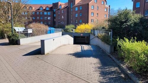 Foto - Tiefgaragenstellplatz für PKW in Pinneberg zu vermieten