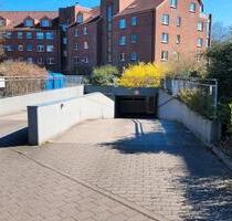 Tiefgaragenstellplatz für PKW in Pinneberg zu vermieten
