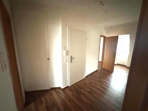 Foto - 3 Zimmer Dachgeschosswohnung - 950,00&nbsp;EUR Kaltmiete, ca.&nbsp; 76,00&nbsp;m&sup2;