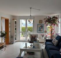 Sehr gepflegte Zwei-Zimmer-Terrassenwohnung mit XXL-Garage - Altbach