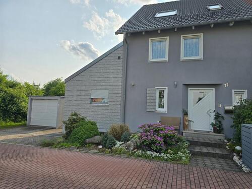 Foto - Attraktive 6-Raum-Doppelhaushälfte in WeidenRothenstadt