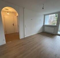 Erstbezug nach Renovierung. 3-Zimmer Wohnung mit Balkon - Düsseldorf Stadtbezirk 9