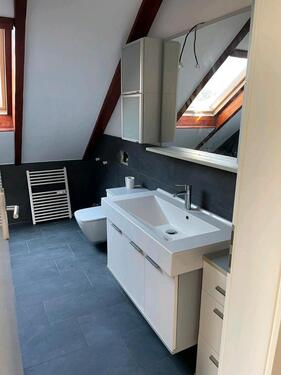 Foto - Wunderschöne ruhige 2-Z.-Whg. (65qm) mit Einbauküche u. Sofaecke