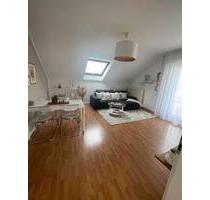 Gemütliche 2 Zimmer Dachgeschosswohnung in Köln-Godorf