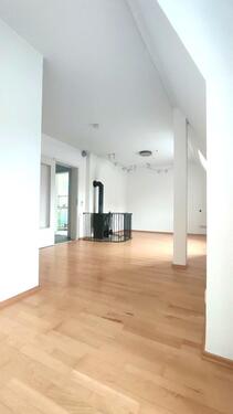Foto - außergewöhnliche Wohnung im Maisonette-Stil mit Kamin & 2 Bädern
