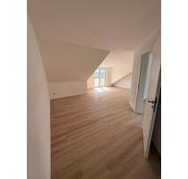 Erstbezug 2-Zimmer-Wohnung mit Balkon - Schierling