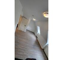 40 m2, 1 Zimmer, große Küche, Bad, Flur - Hannover Döhren-Wülfel