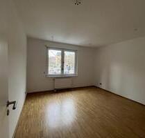 Neu renovierte, helle 3 Zimmer Wohnung in Stuttgart Süd