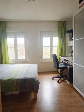 Foto - Helle 3-Zimmer-Wohnung (62 m?) im 2. OG in Brackenheim zum Vk